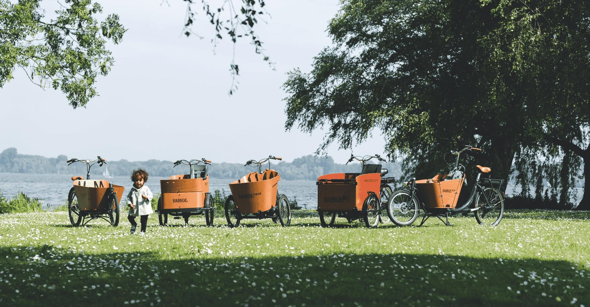 Das Babboe Lasten e-Bike ist das ideale Transportmöglichkeit, ob Kind, Hund oder Braut.