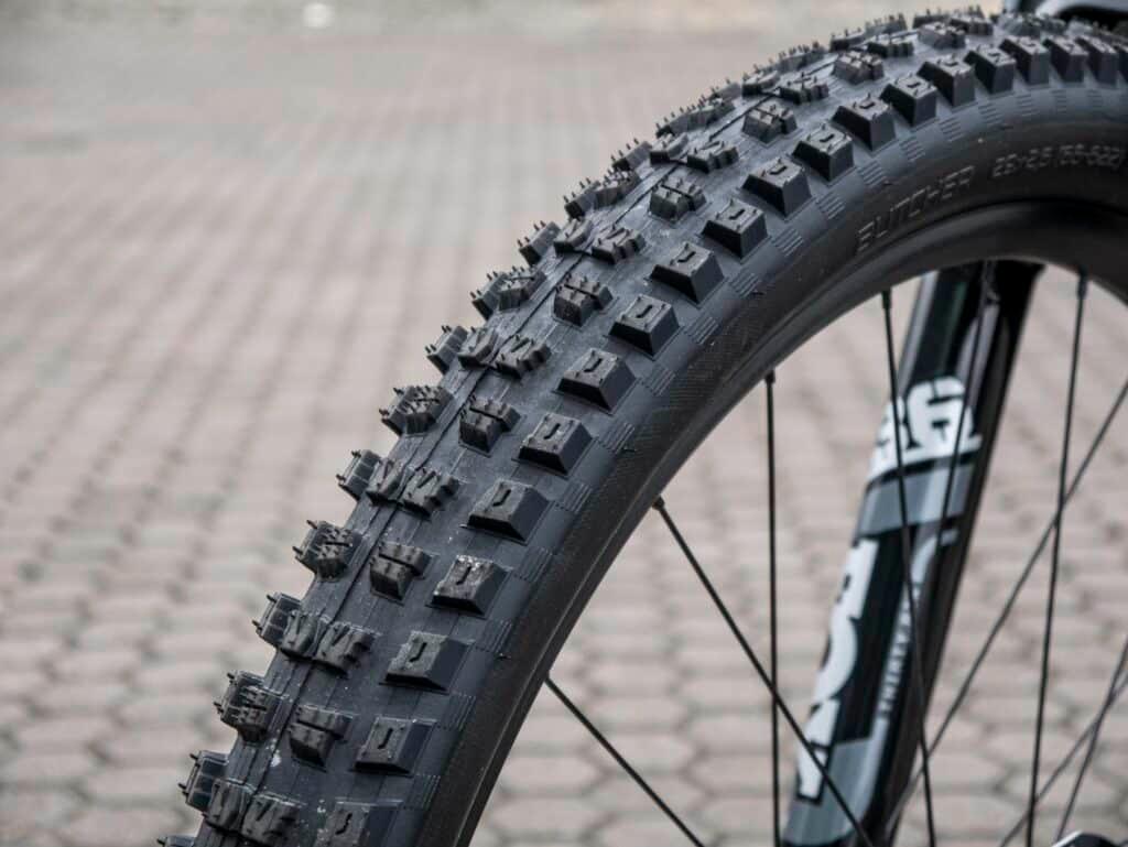Nahansicht eines Enduro Reifens