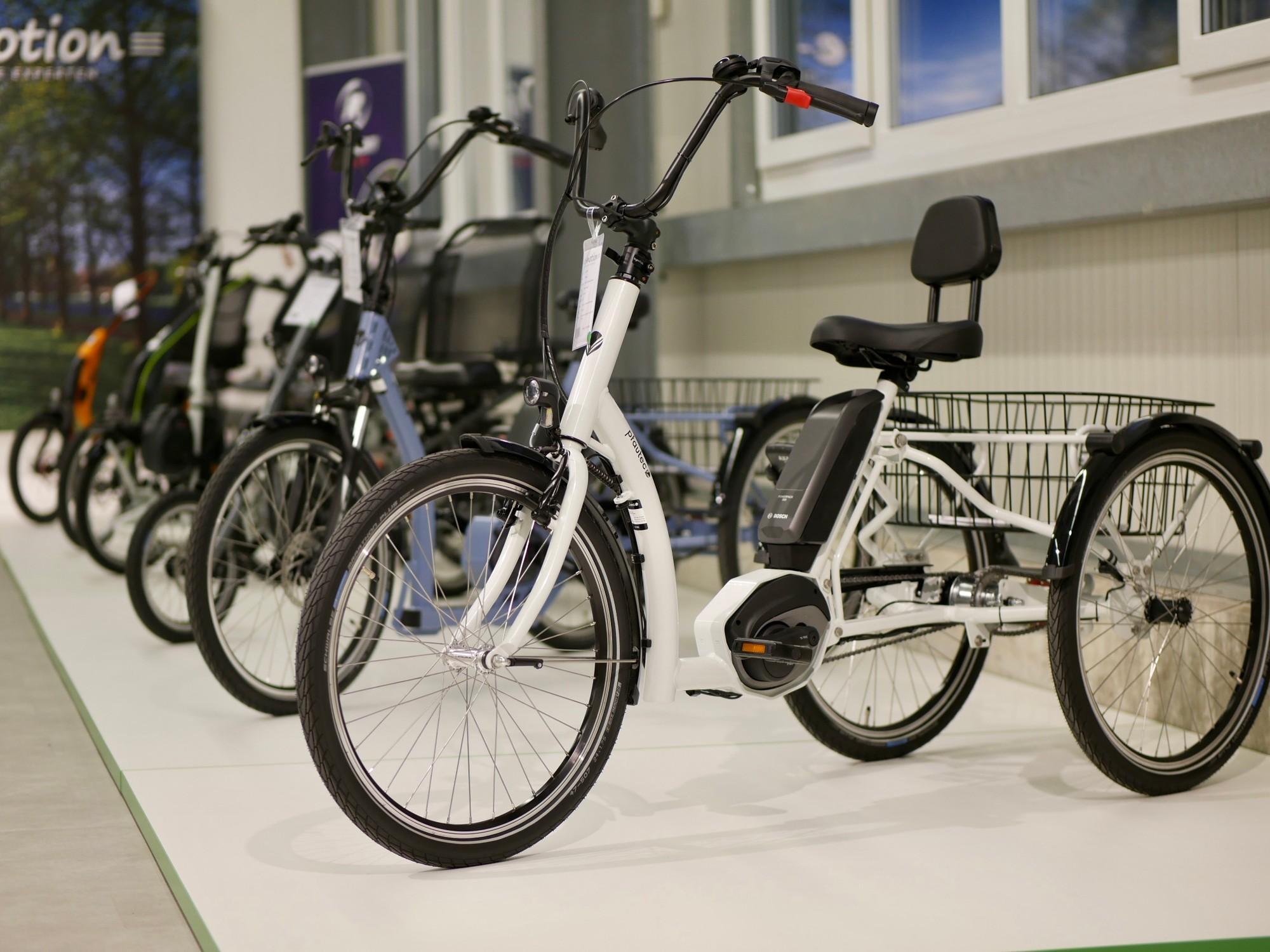 In der neu eröffneten e-motion e-Bike Welt in Offenburg werden bereits die ersten e-Dreiräder ausgestellt.