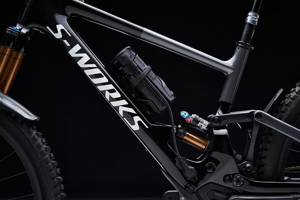 Das Bild zeigt den Rahmen eines Specialized Kenevo SL