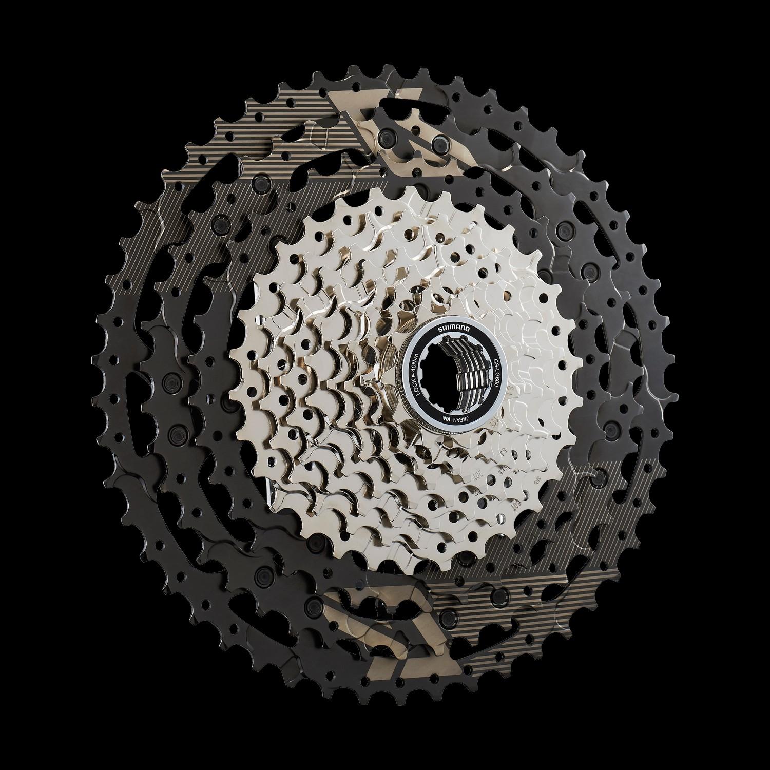 Das Bild zeigt eine Shimano Cues Kassette, die für moderne E-Bikes und Fahrräder konzipiert ist.