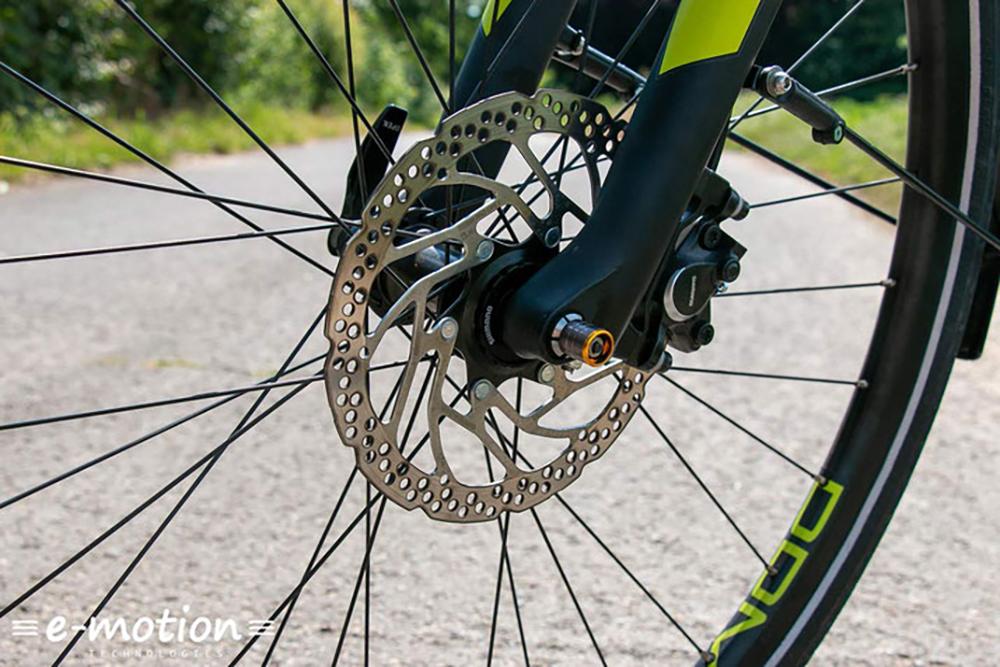 Nahansicht des Vorderreifens