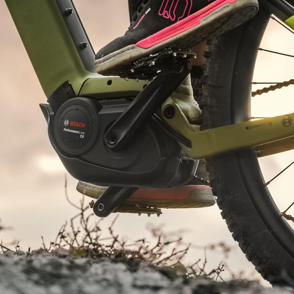 Robuster Bosch Performance Line CX Motor für E-Bikes, ideal für anspruchsvolle Offroad-Strecken.