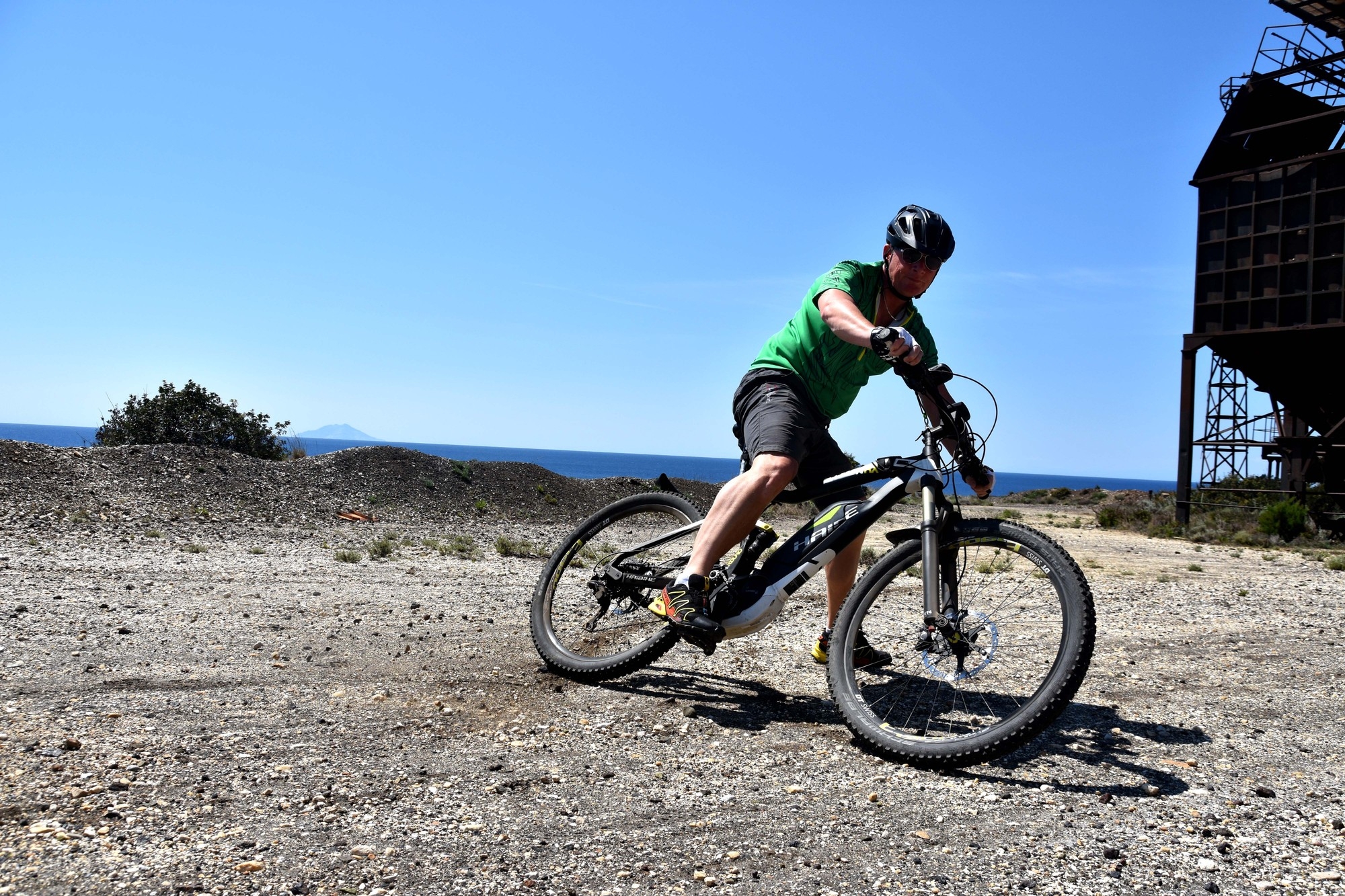 Maximilian Semsch hat mit seinem Haibike e-Bike Australien komplett umrundet.