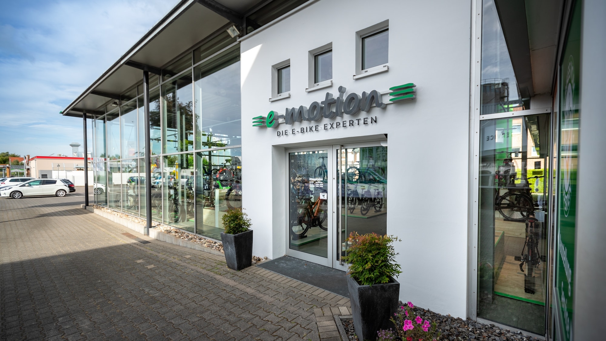 Besuchen Sie die e-motion E-Bike Experten in Lüdinghausen für eine breite Auswahl an hochwertigen E-Bikes. Entdecke