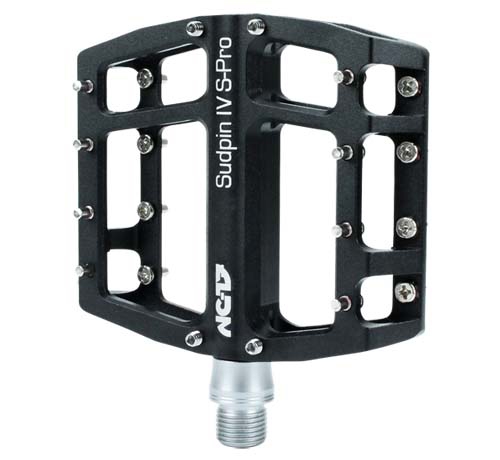 Robustes NC-17 Sudpin IV S-Pro Pedal für verbesserten Halt und Kontrolle auf dem Fahrrad. Ideal für Mountainbiker u