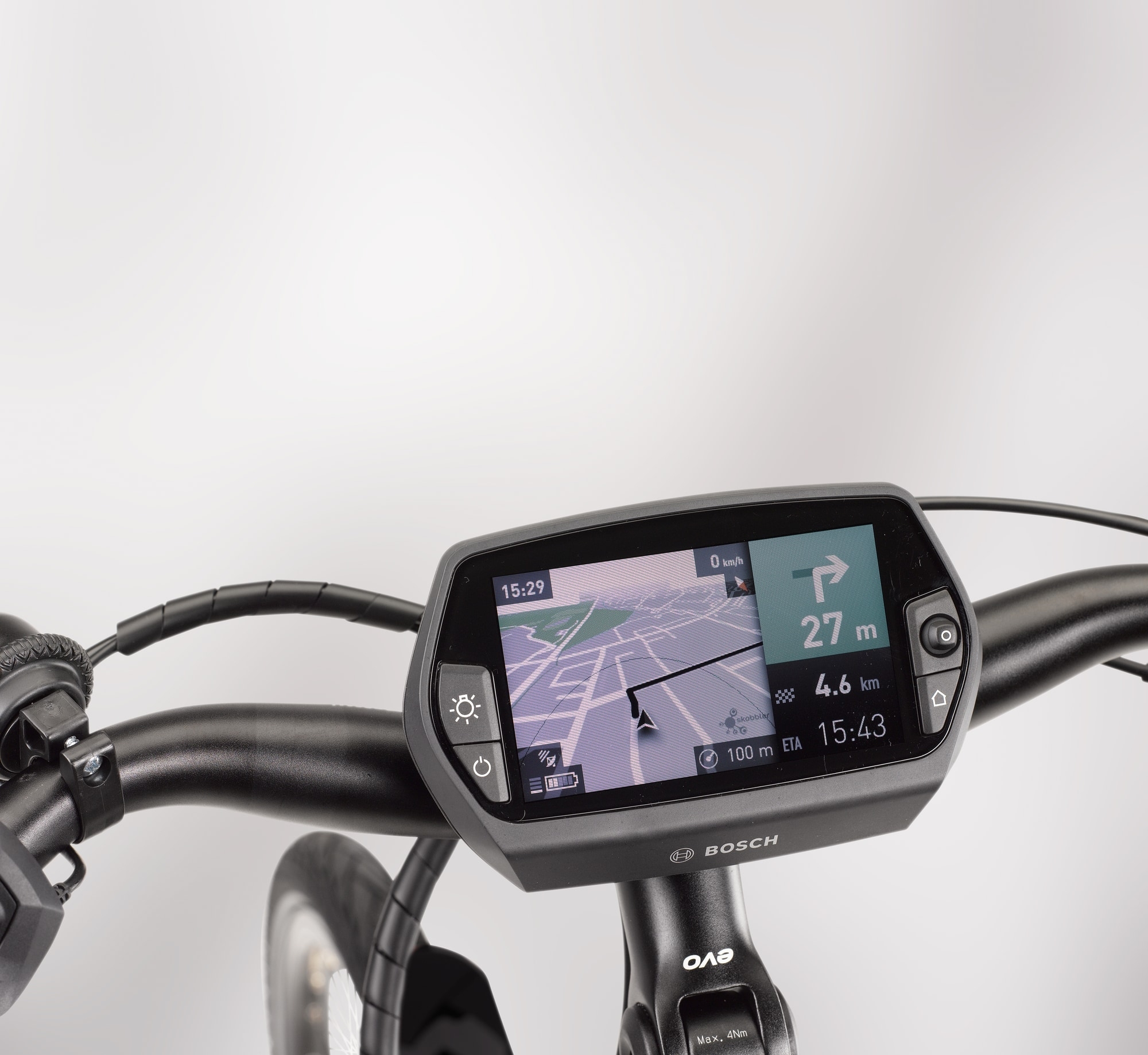 Entdecken Sie das Bosch Nyon E-Bike Display mit Navigation. Optimieren Sie Ihre Fahrten mit Echtzeitdaten und intui
