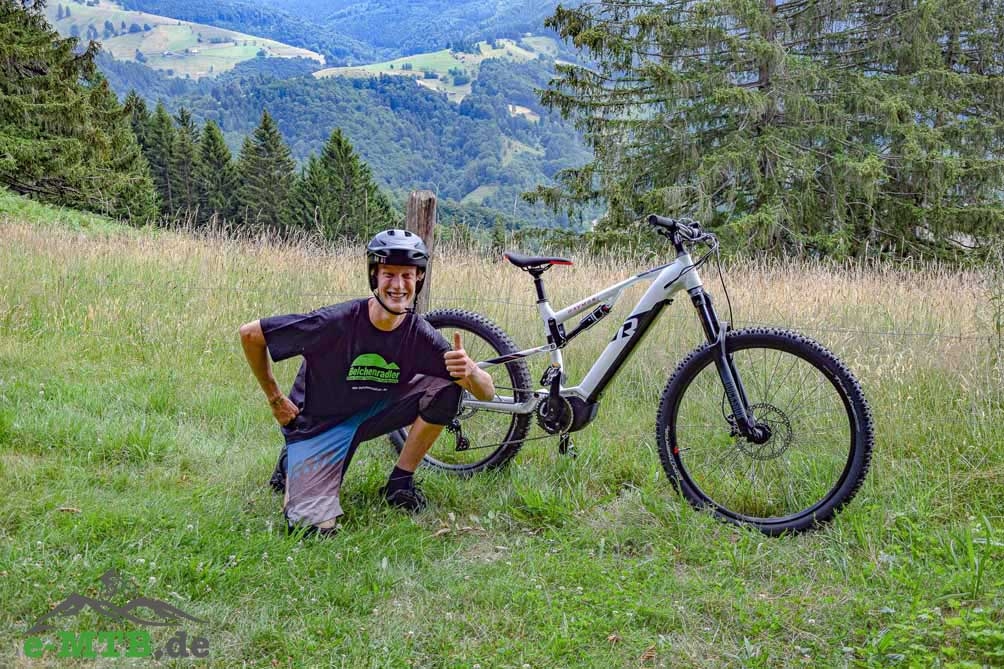 Erleben Sie das Radon TrailRay 9 E-Mountainbike, perfekt für Bergtouren. Ideal für Abenteuer in der Natur. Jetzt en