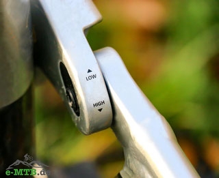 Hochwertige FlipChip-Schaltung zur Anpassung der Geometrie deines E-MTB. Perfekte Kontrolle über Fahrverhalten.