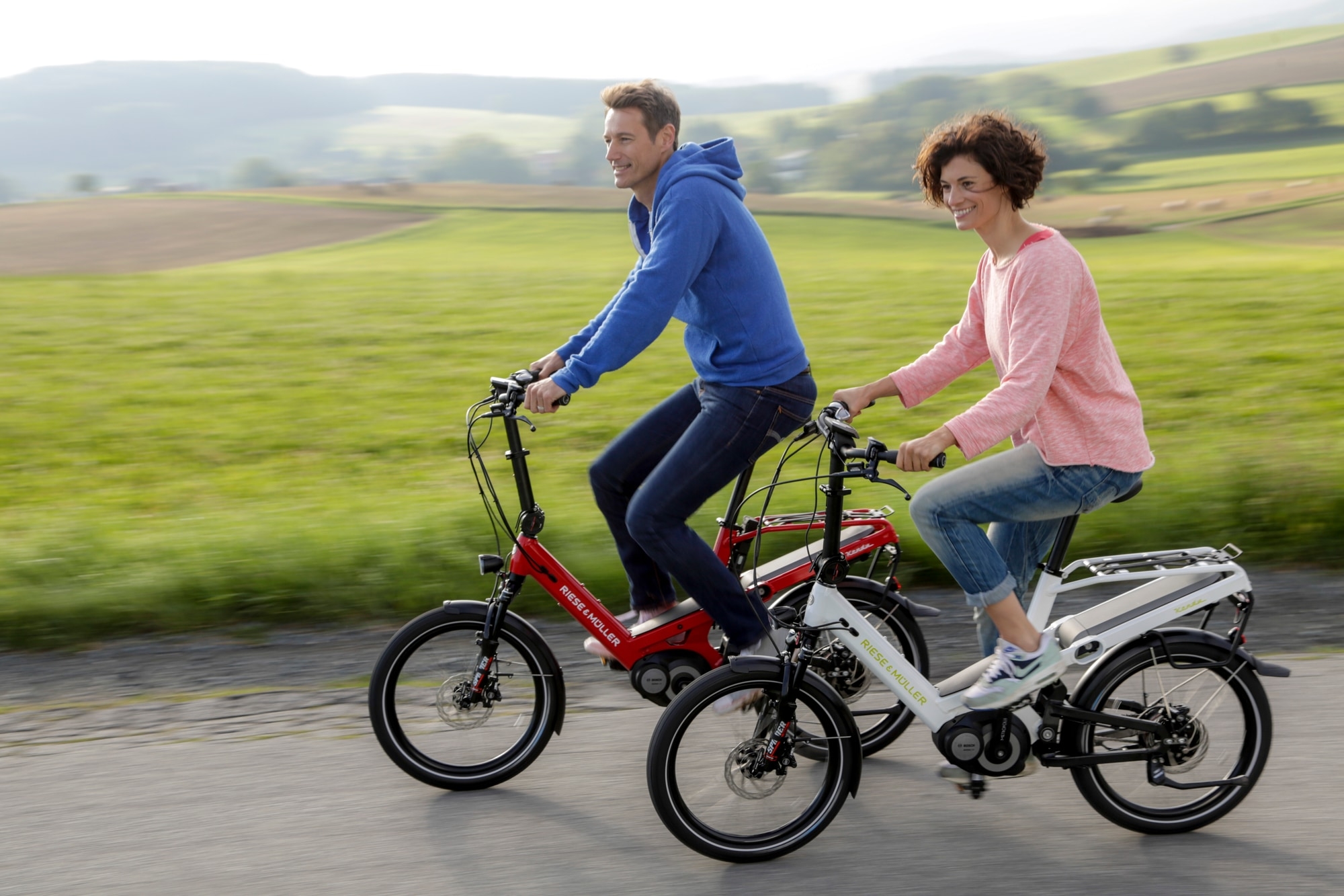 Entdecke die Riese & Müller Kendu 2017 E-Bikes für komfortables und stilvolles Fahren auf jedem Untergrund.